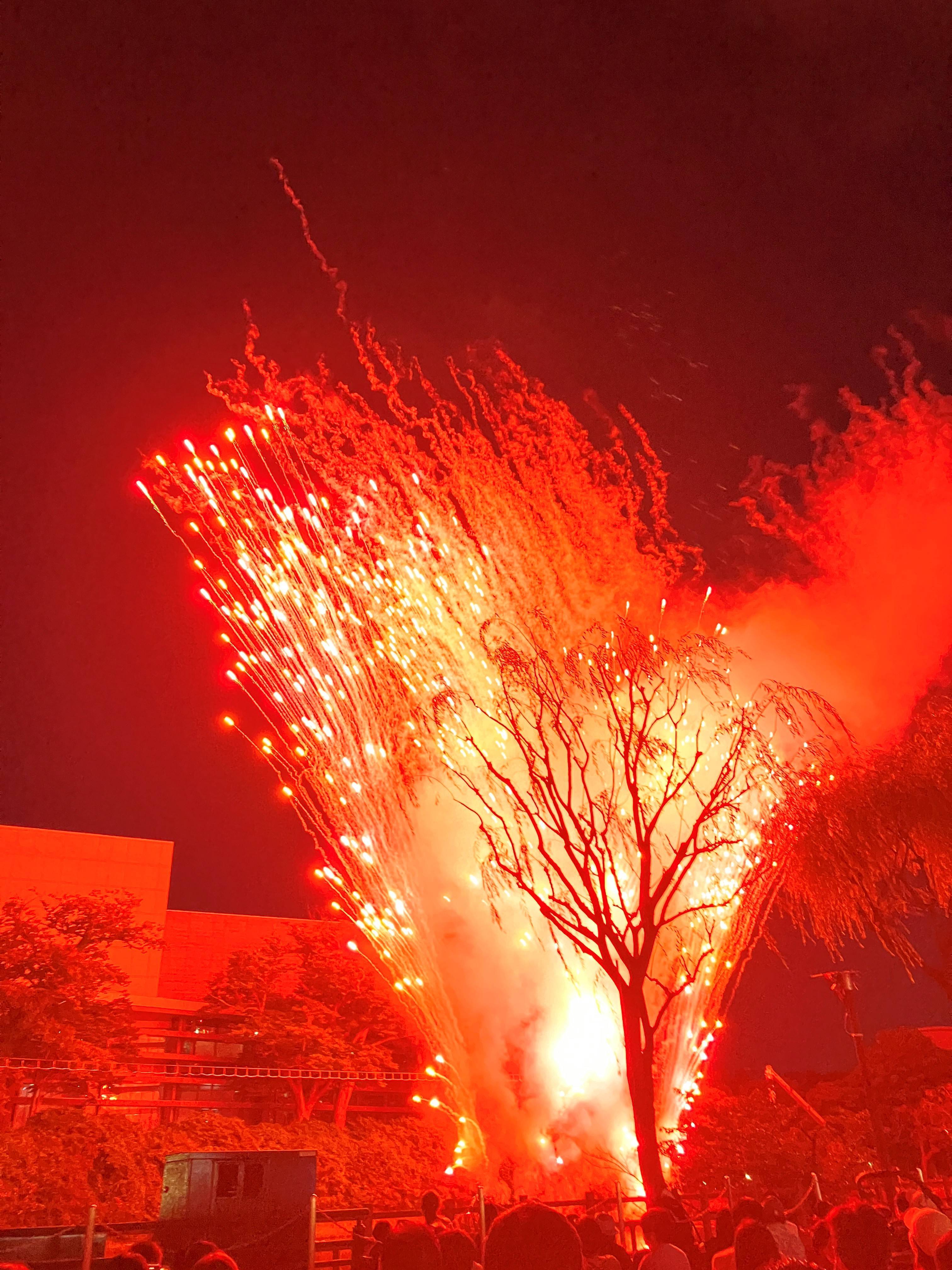 🎇３年ぶり【千秋花火】通常開催🎆 AKBT 土崎港店のブログ 写真4