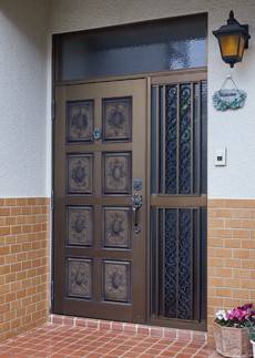 玄関ドア交換リフォームがすごい❕❕ 大森建窓トーヨー住器のブログ 写真1