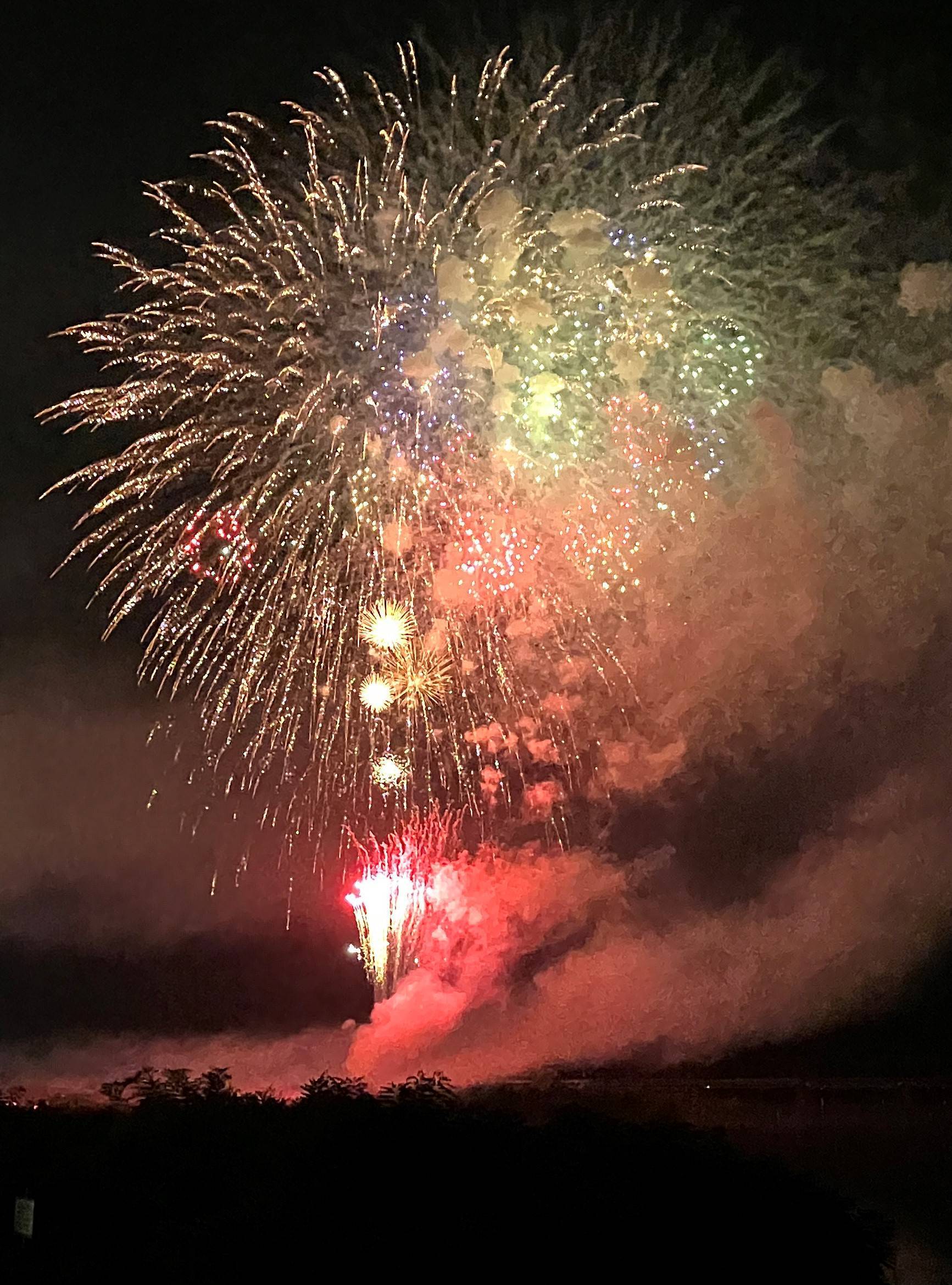 🎇３年ぶり雄物川花火大会開催🎆 AKBT 土崎港店のブログ 写真3