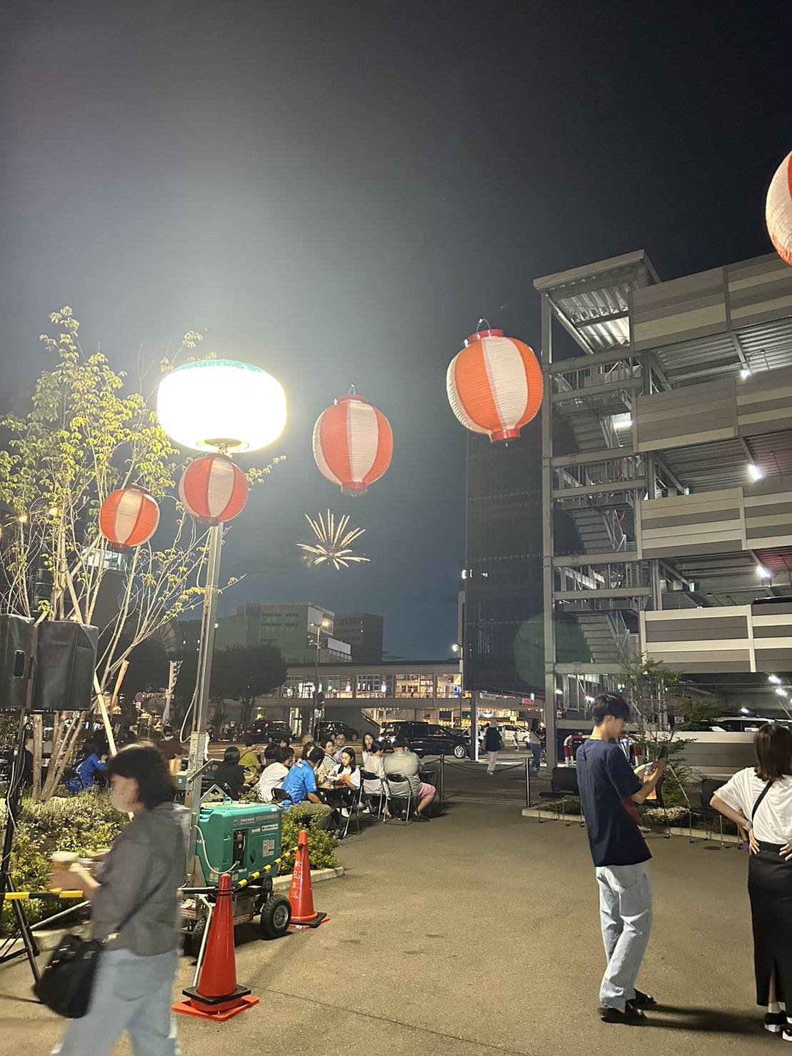 駅前でお祭りが行われていました AKBT 土崎港店のブログ 写真2