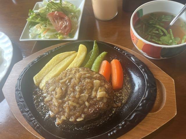 西郷村の洋食店「モンシェリー」へ♪ FBT新白河店のブログ 写真3