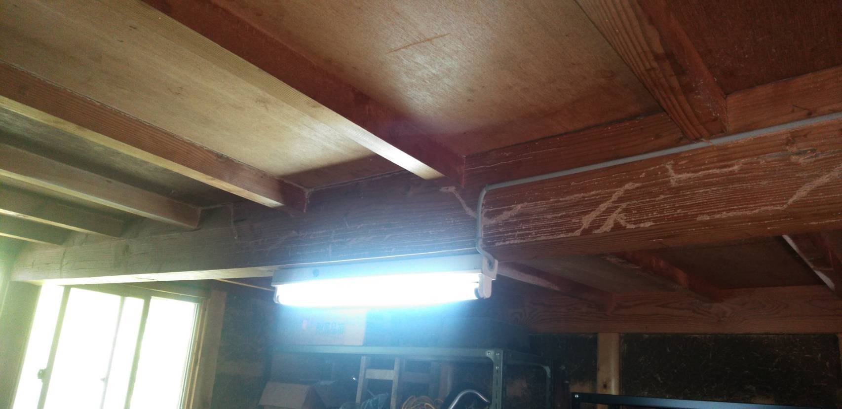 倉庫の梁、2Ｆ改修工事 ウチヤマのブログ 写真1