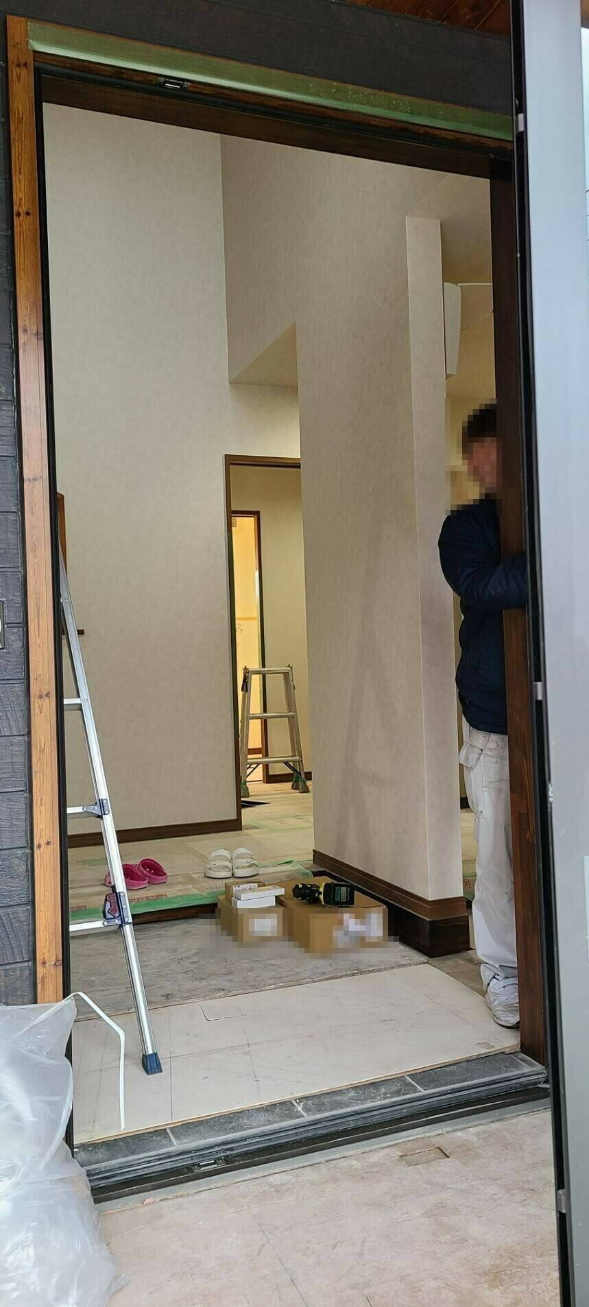 【大間町】新築現場　玄関 ヒロトーヨー住器のブログ 写真1