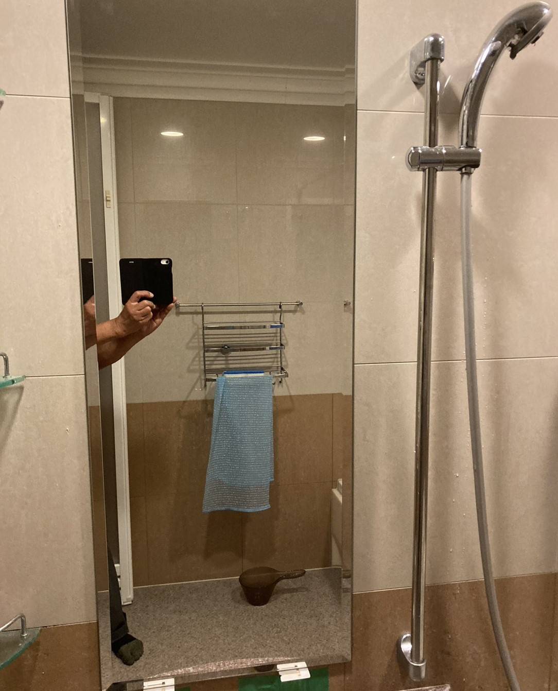 浴室の鏡を交換したい ウチヤマのブログ 写真3