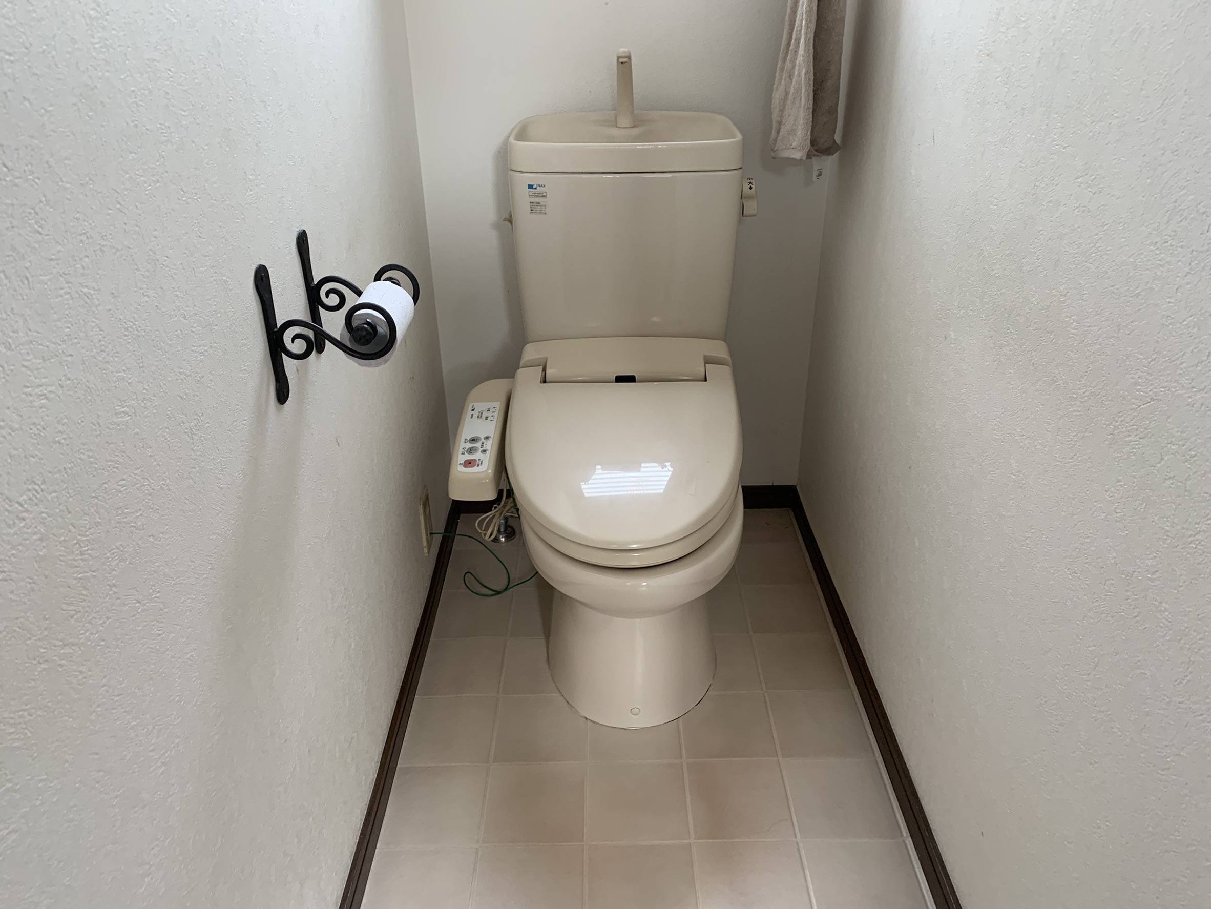 上質なインテリアを求めているなら、これがオススメです！！LIXLトイレ【リフォレI型】 ホームリフレヒロセのブログ 写真1