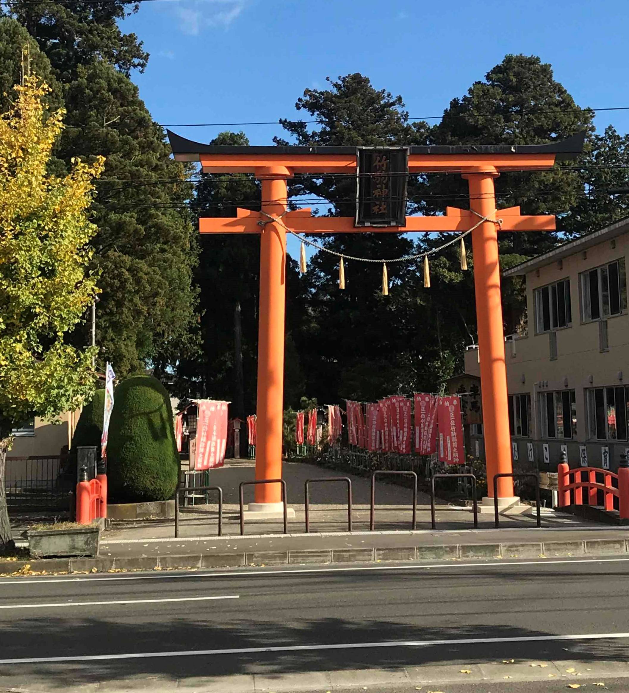 ♪当社事務所の正面には・・・♪ おさだガラスのブログ 写真1