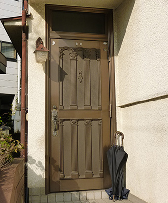 古いドアの写真