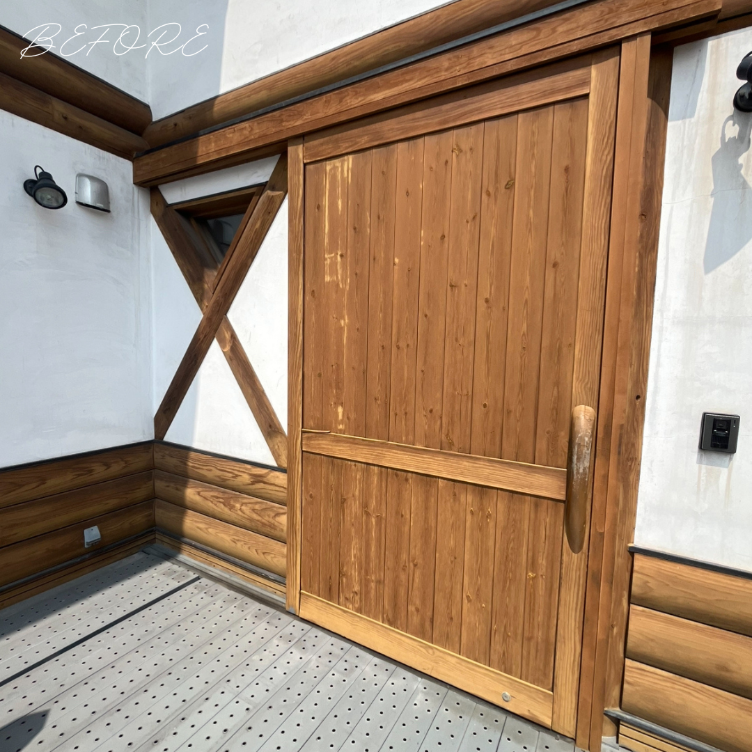サン建材トーヨー住器の👩奥様のお悩みを👨ご主人がしっかりサポート解決✊開け閉め困難な木製片引戸を最新のドアへ!の施工事例詳細写真1