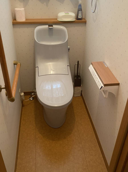 e-cubeホームテクノ 川越支店の＊トイレ交換＊　/鶴ヶ島市施工事例写真1