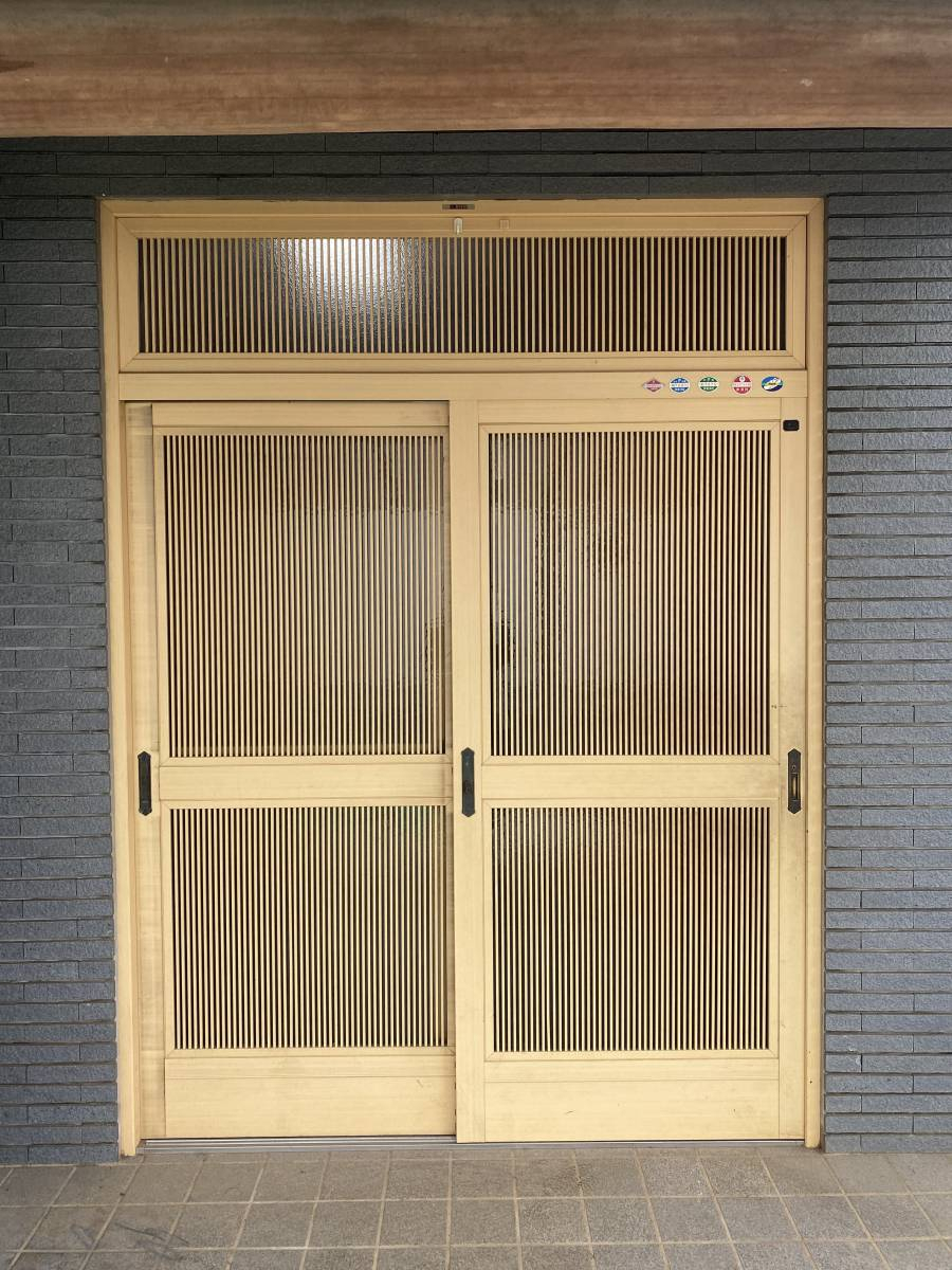 e-cubeホームテクノ 川越支店のリシェント玄関引戸　/ふじみ野市の施工前の写真1