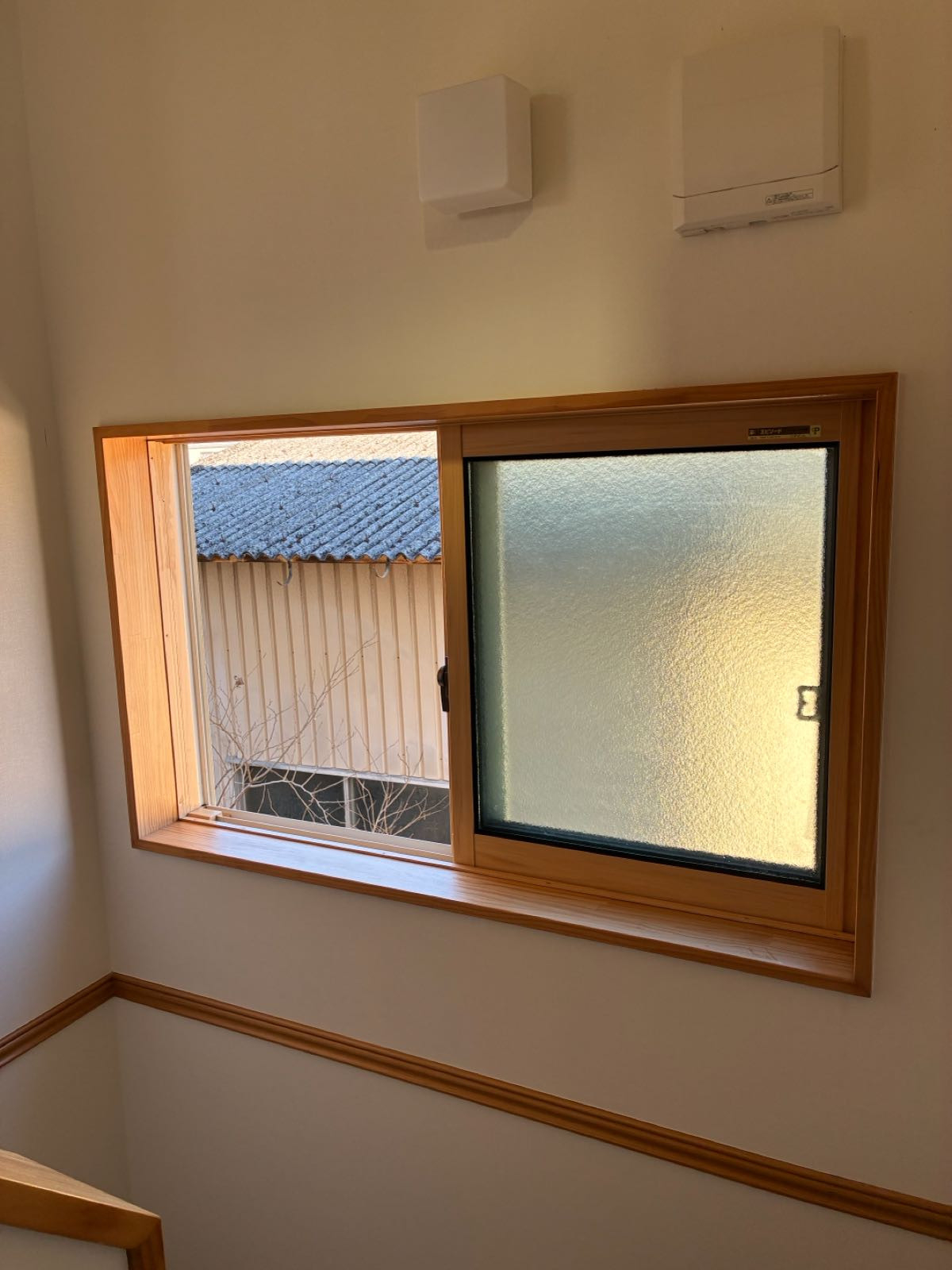 e-窓テクノ 川越の階段の「ひんやり」を解消！内窓インプラスで寒さ対策の施工前の写真1