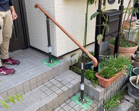 光トーヨー住器の手すり取付工事の施工後の写真1