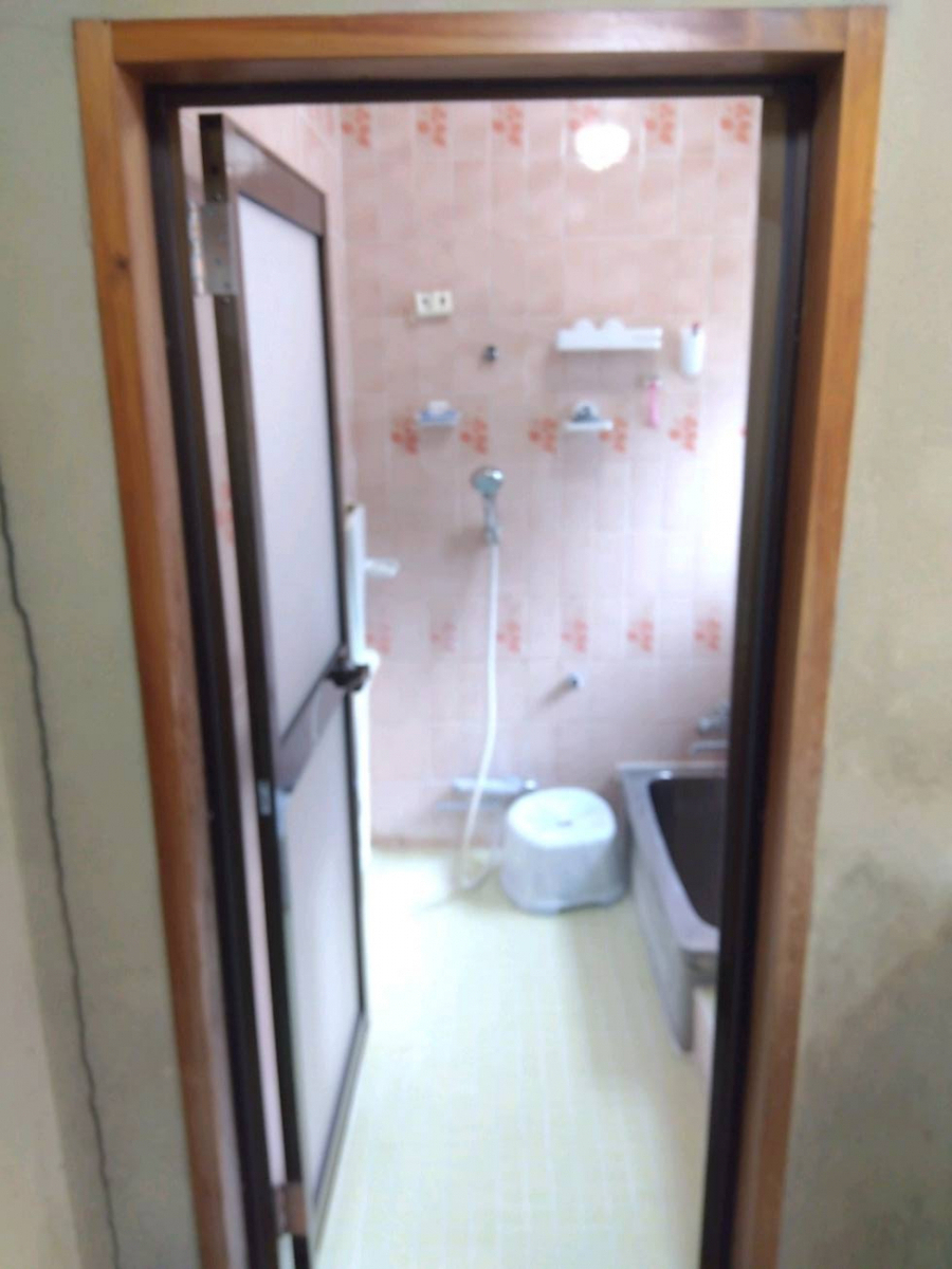 光トーヨー住器の快適さレベルアップ！浴室ドア工事の施工後の写真2