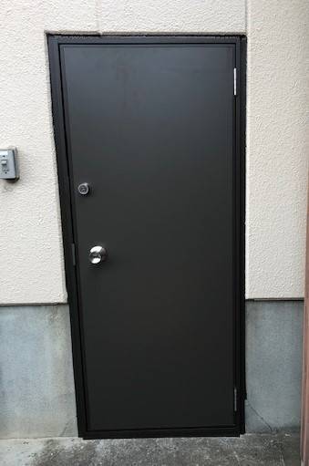 光トーヨー住器のドア交換の施工後の写真1