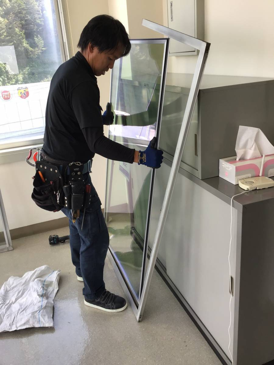 竹原屋本店のN社屋　ガラス入替工事の施工後の写真3