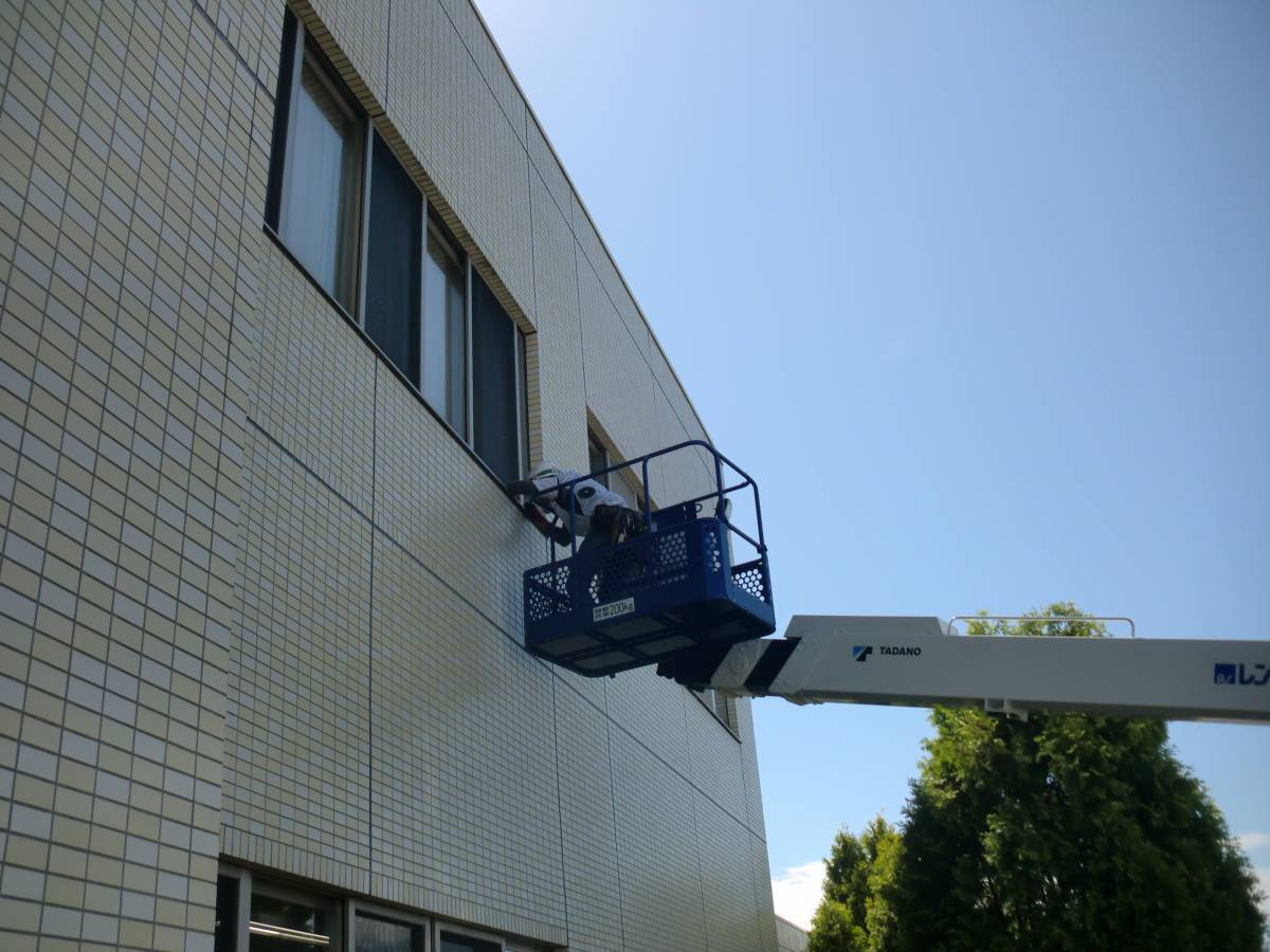 竹原屋本店のT病院　網戸張替え工事の施工後の写真1