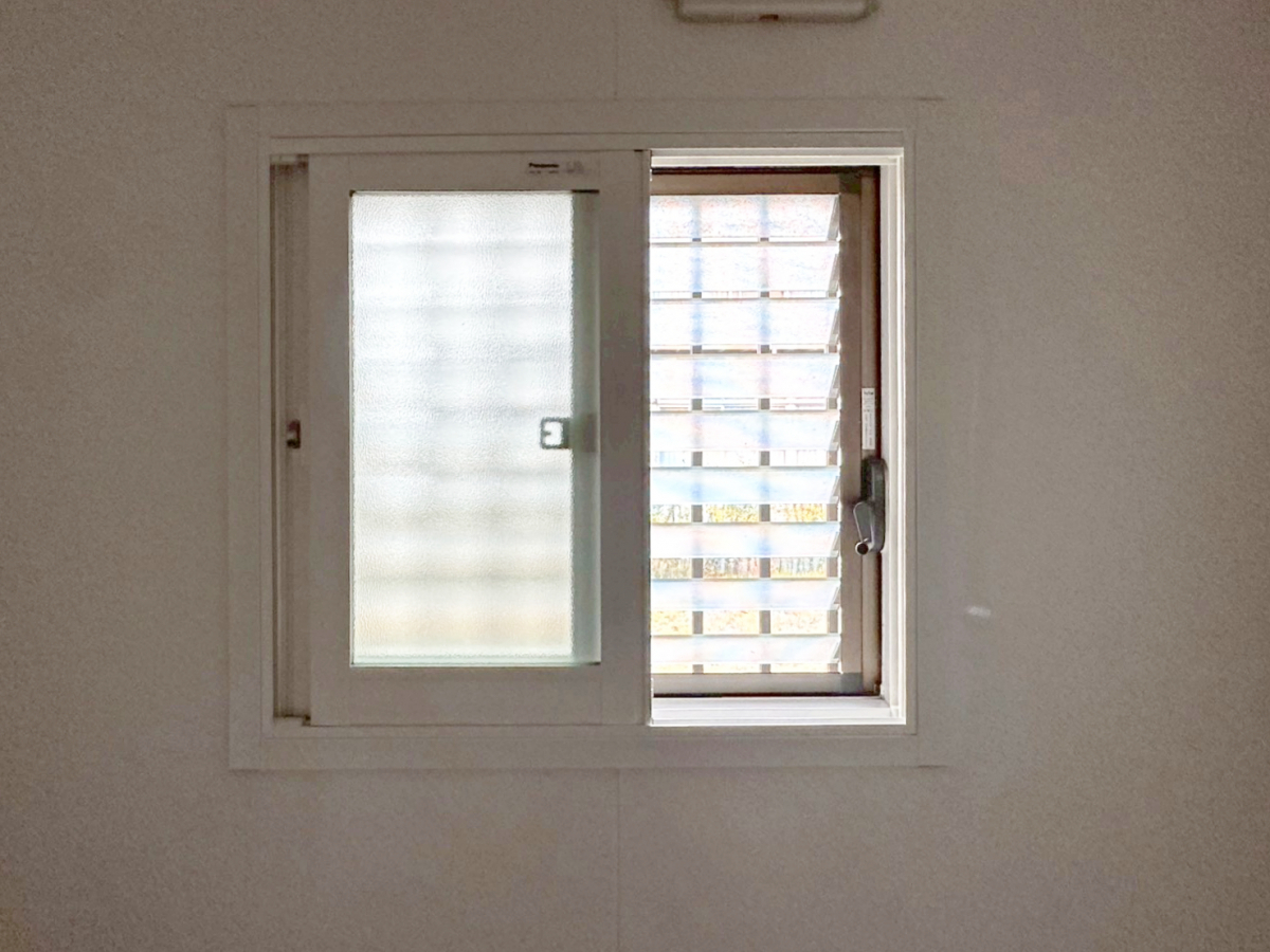 ヤマガタヤ リフォームガーデン部の寒い住まいにさよなら！家中の窓にインプラスを付けました。の施工後の写真2