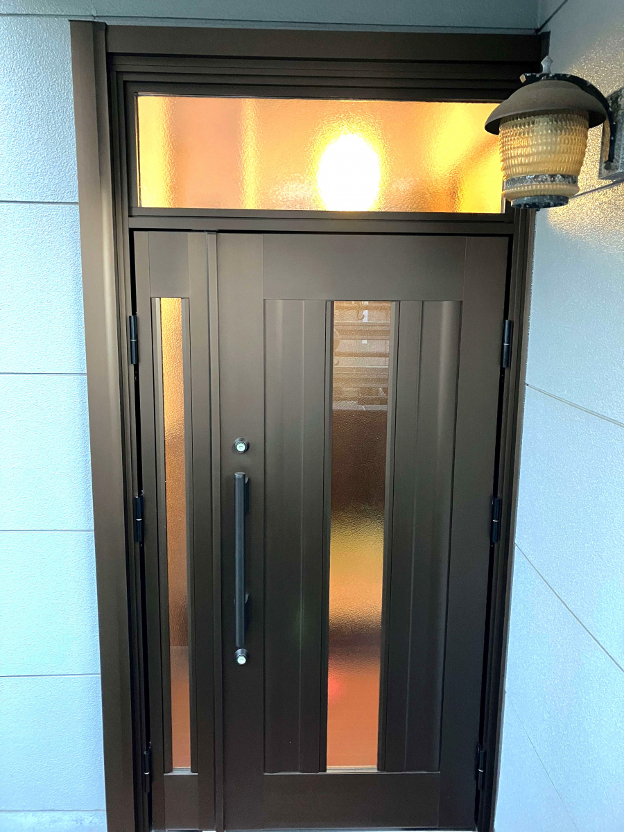 アルロの玄関ドア交換はアルロへお任せください♪【🏠東京都葛飾区】の施工後の写真1