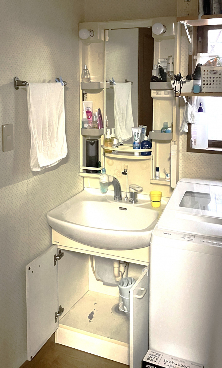 アルロの【東京都葛飾区】洗面台リフォーム！タッチレス水栓で快適に！の施工前の写真1