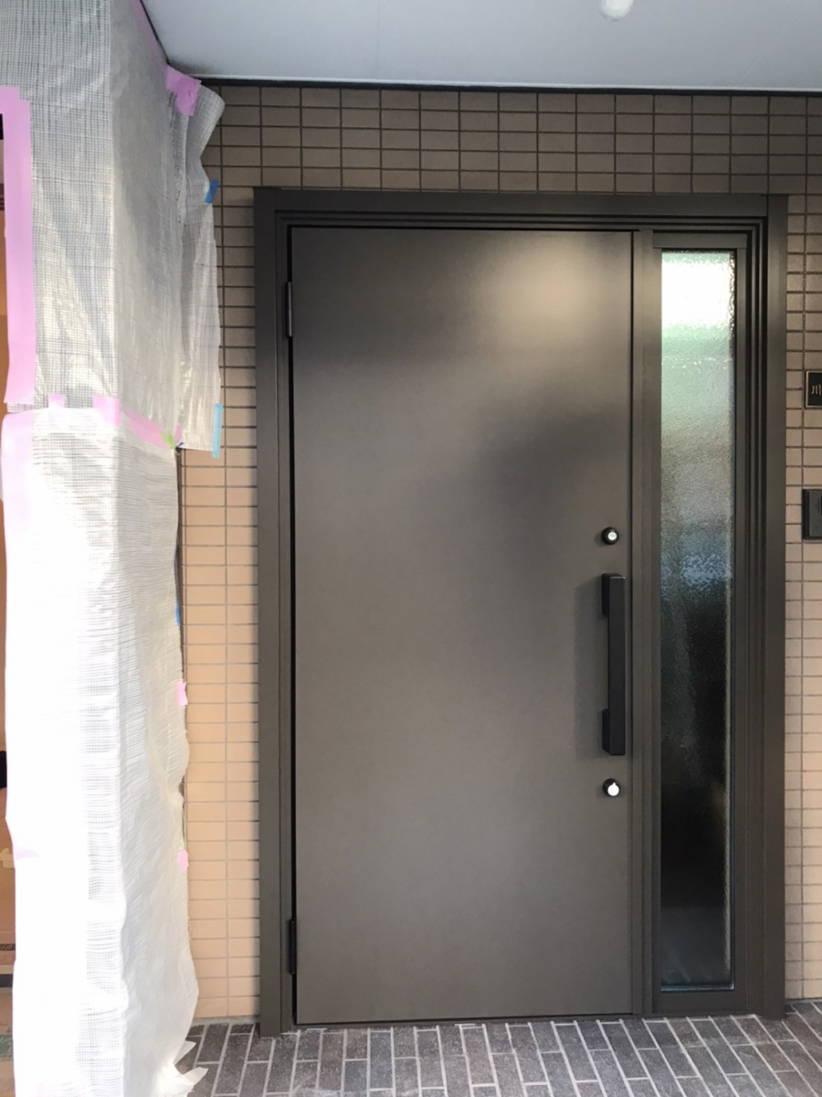イチロの北区 玄関リフォーム リシェント 1日で完了の施工後の写真1