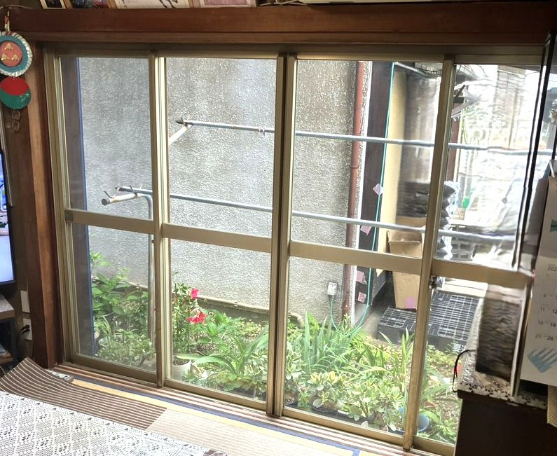 イチロの足立区　断熱内窓　省エネ　インプラス　防音にも期待の施工前の写真1