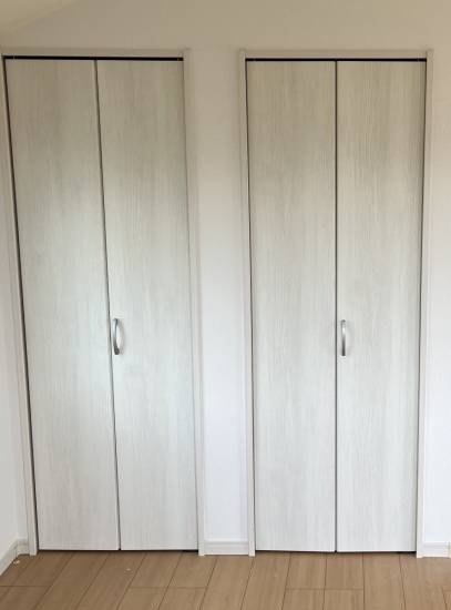 ユニオントーヨー住器のクローゼットの扉を交換🎵施工事例写真1
