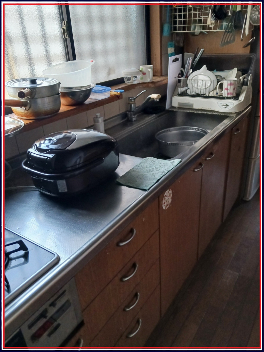 ナガセキトーヨー住器の山梨市【キッチンリフォーム】料理がしたくなるキッチンに♪の施工前の写真2