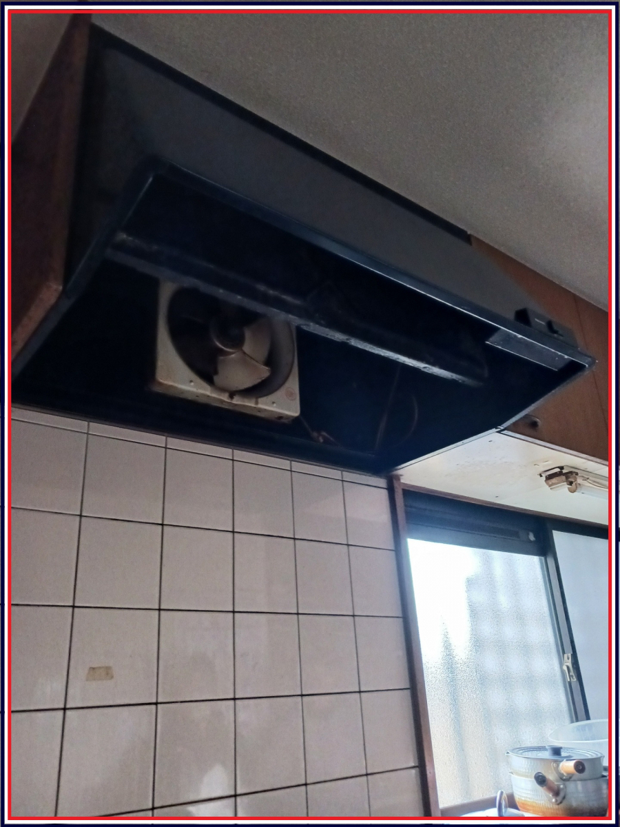 ナガセキトーヨー住器の山梨市【キッチンリフォーム】料理がしたくなるキッチンに♪の施工前の写真3