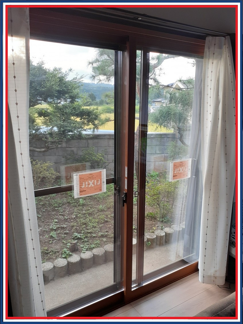 ナガセキトーヨー住器の北杜市【窓リフォーム】　外の騒音でテレビの音がかき消されてしまう！の施工後の写真3