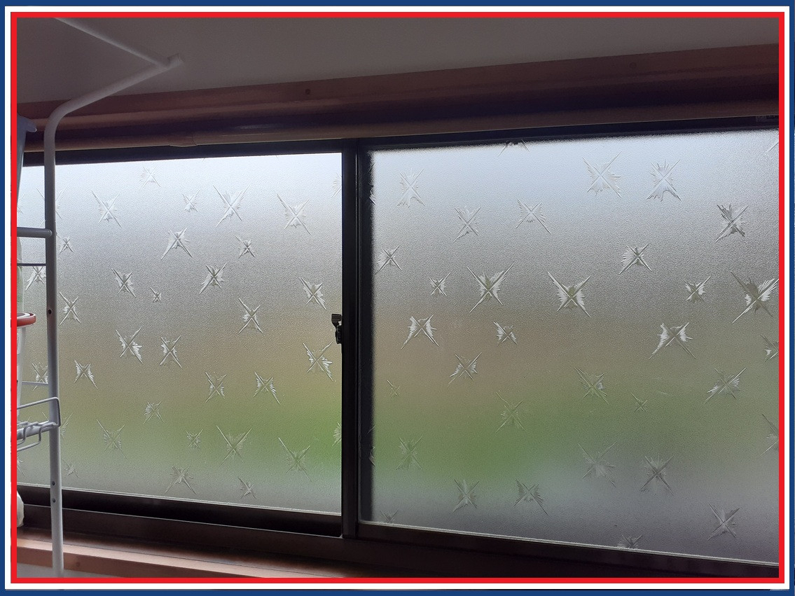 ナガセキトーヨー住器の北杜市【窓リフォーム】　外の騒音でテレビの音がかき消されてしまう！の施工前の写真1