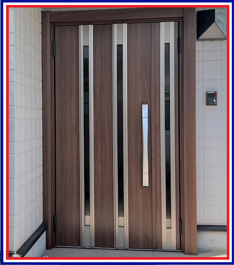 ナガセキトーヨー住器の南アルプス市【玄関リフォーム】光を採りこむ玄関に！の施工後の写真1