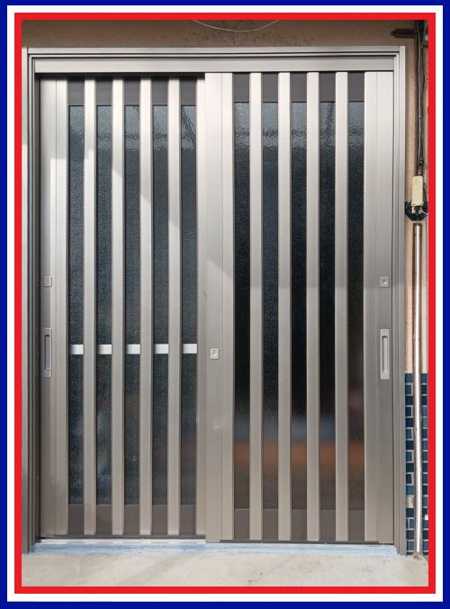 ナガセキトーヨー住器の北杜市【玄関引戸リフォーム】の施工後の写真1