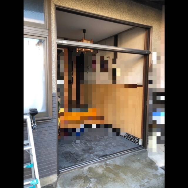 原口建材店 熊本の【W様邸玄関引戸リフォーム】の施工前の写真2