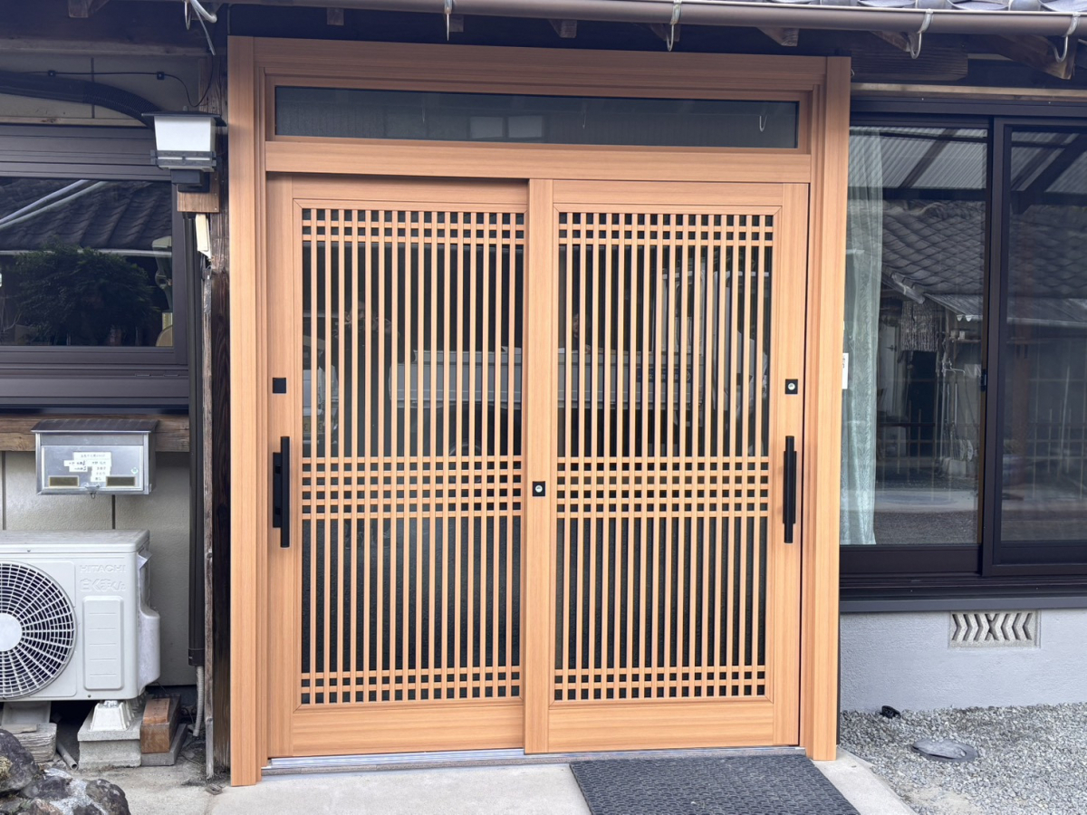 原口建材店 熊本の玄関取替工事の施工後の写真1