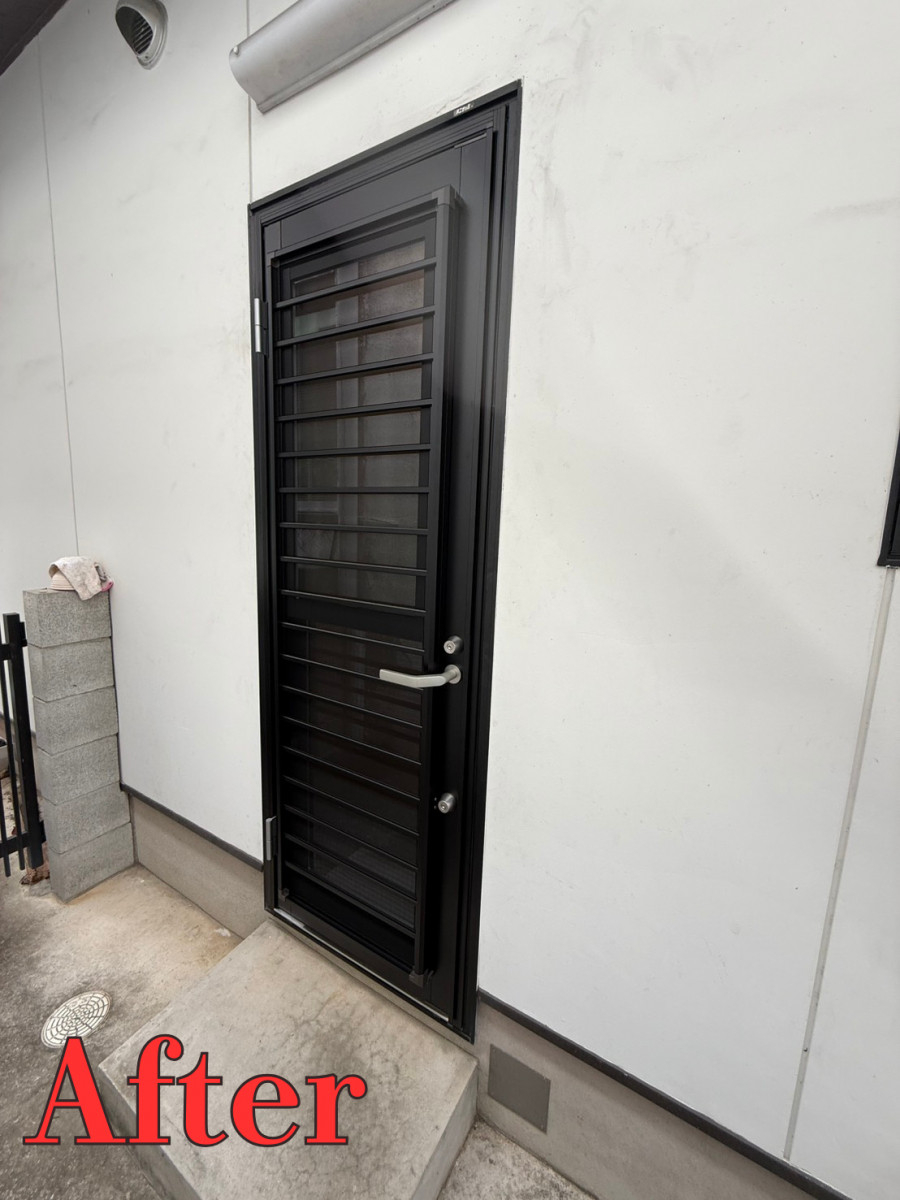 原口建材店 熊本の勝手口ドア取替の施工後の写真1