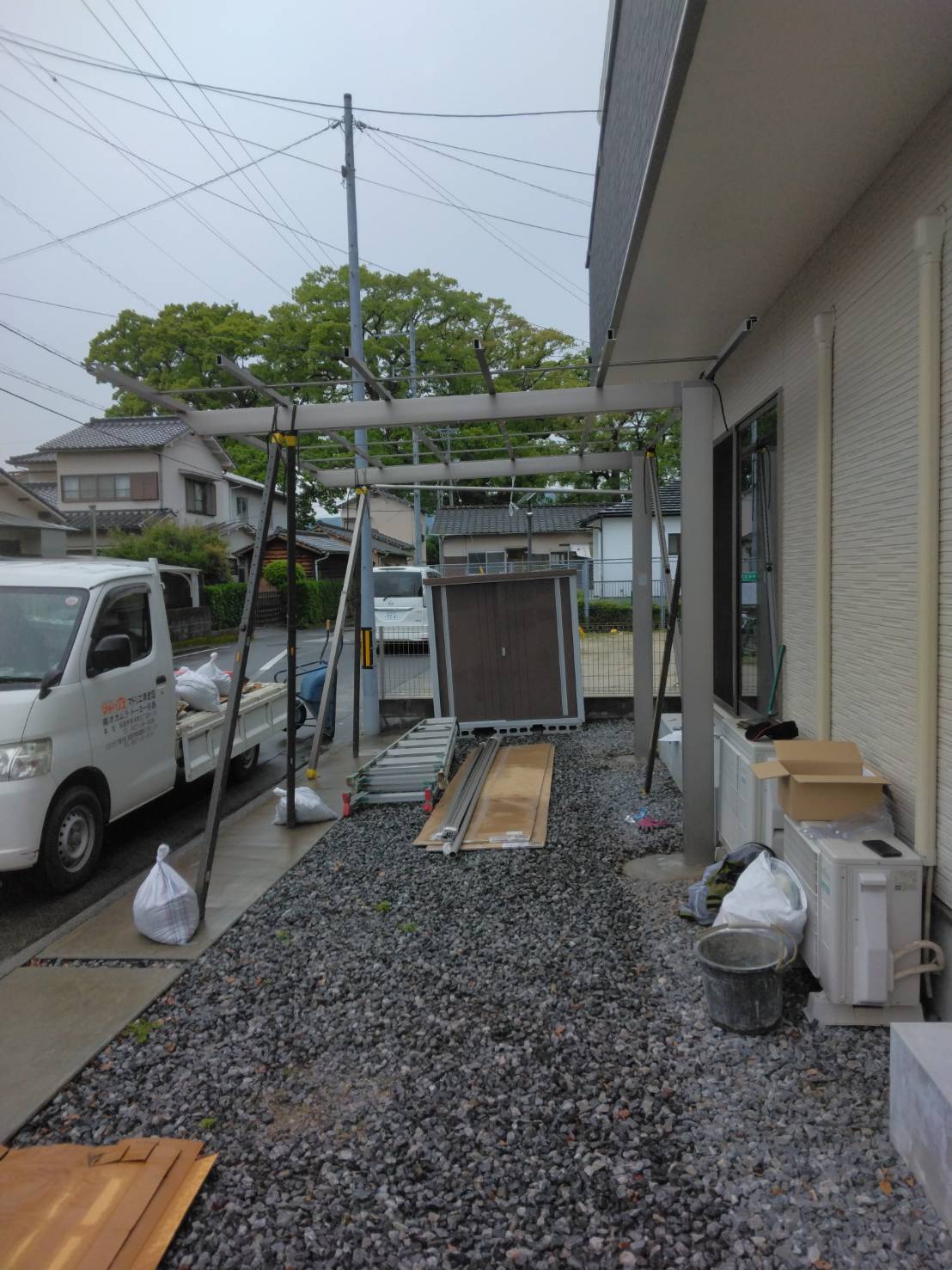 カーポート取付工事 オカムラ・トーヨー住器のブログ 写真2