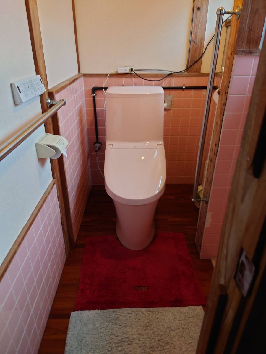 丸親トーヨー住器のトイレリフォームの施工後の写真1