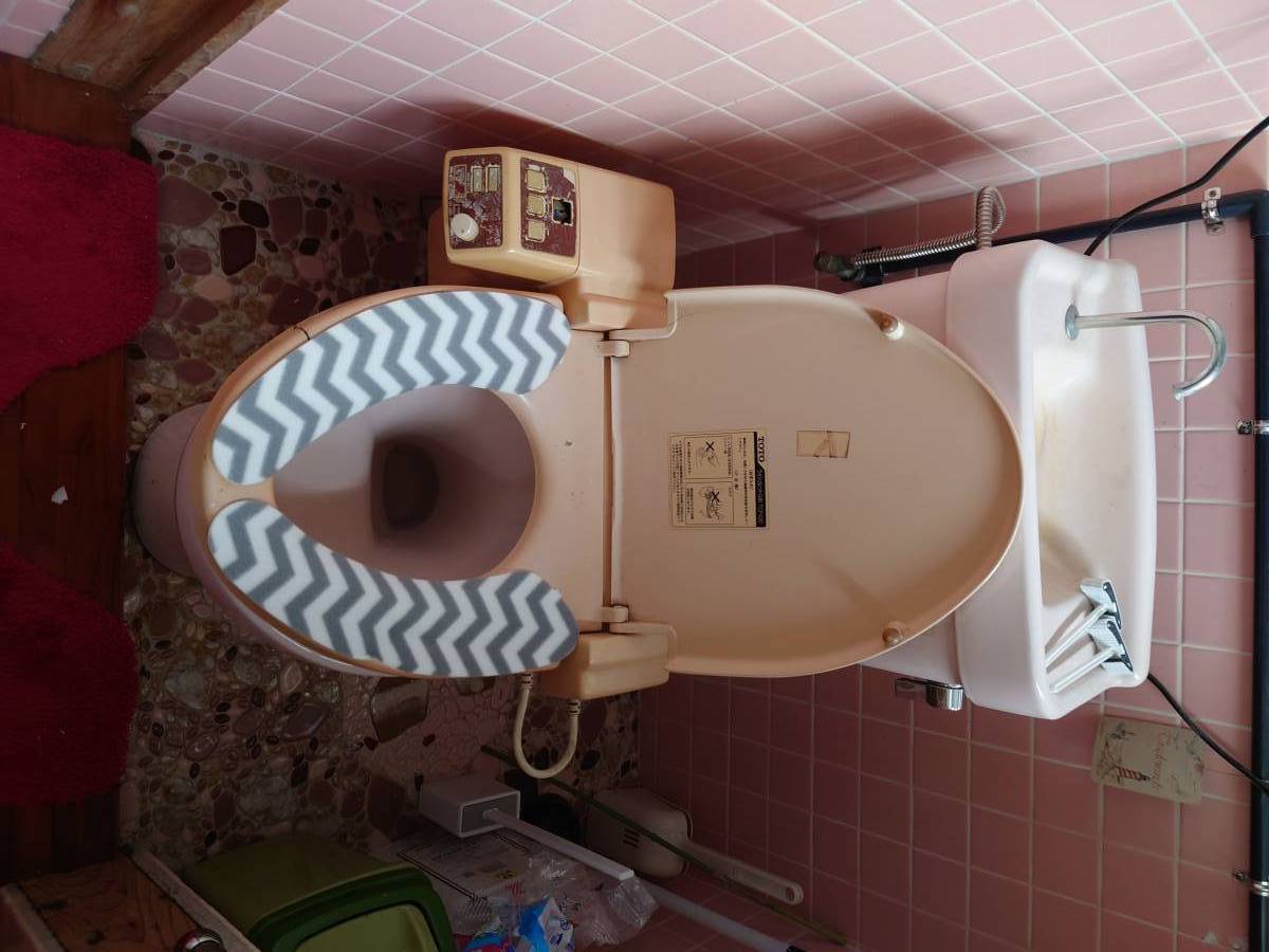 丸親トーヨー住器のトイレリフォームの施工前の写真1