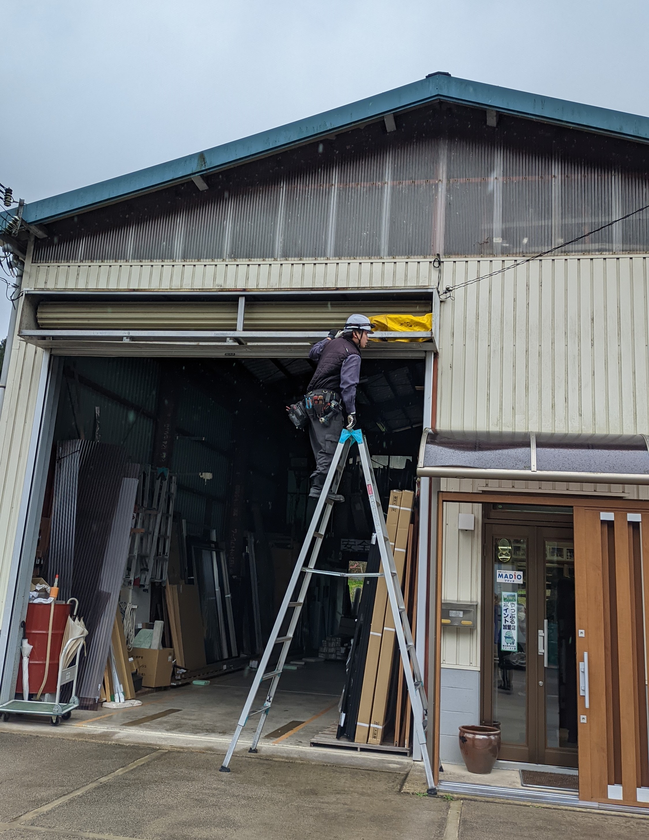 シャッターの修理🛠️ 八鹿アルミ 福知山店のブログ 写真2