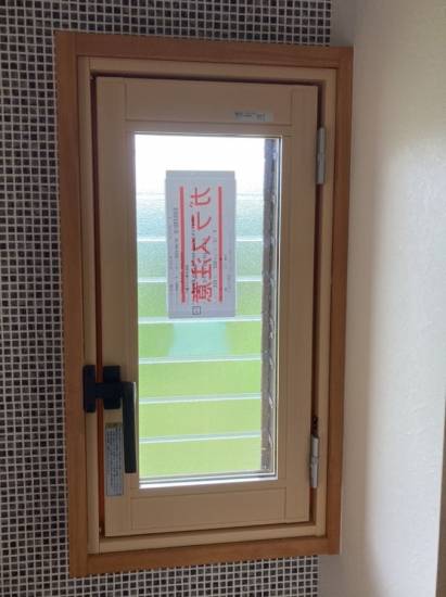 八鹿アルミ 福知山店の冷えやすい場所には内窓を🏠施工事例写真1