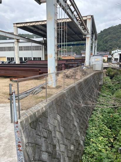 八鹿アルミ 福知山店のフェンス施工施工事例写真1