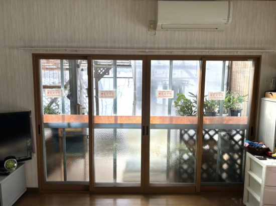 八鹿アルミ 福知山店の大きな窓は特に断熱が重要です。【朝来市　内窓取付】施工事例写真1