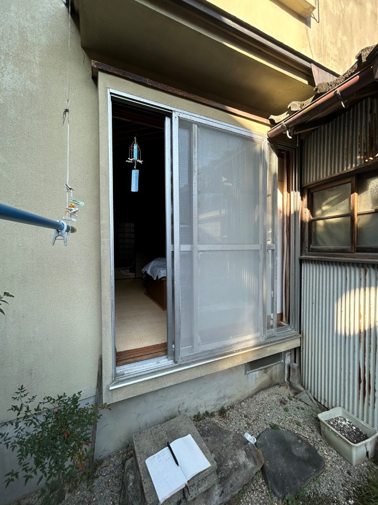 八鹿アルミ 福知山店の防犯対策&補助金活用!💵✨外窓交換✨の施工前の写真1
