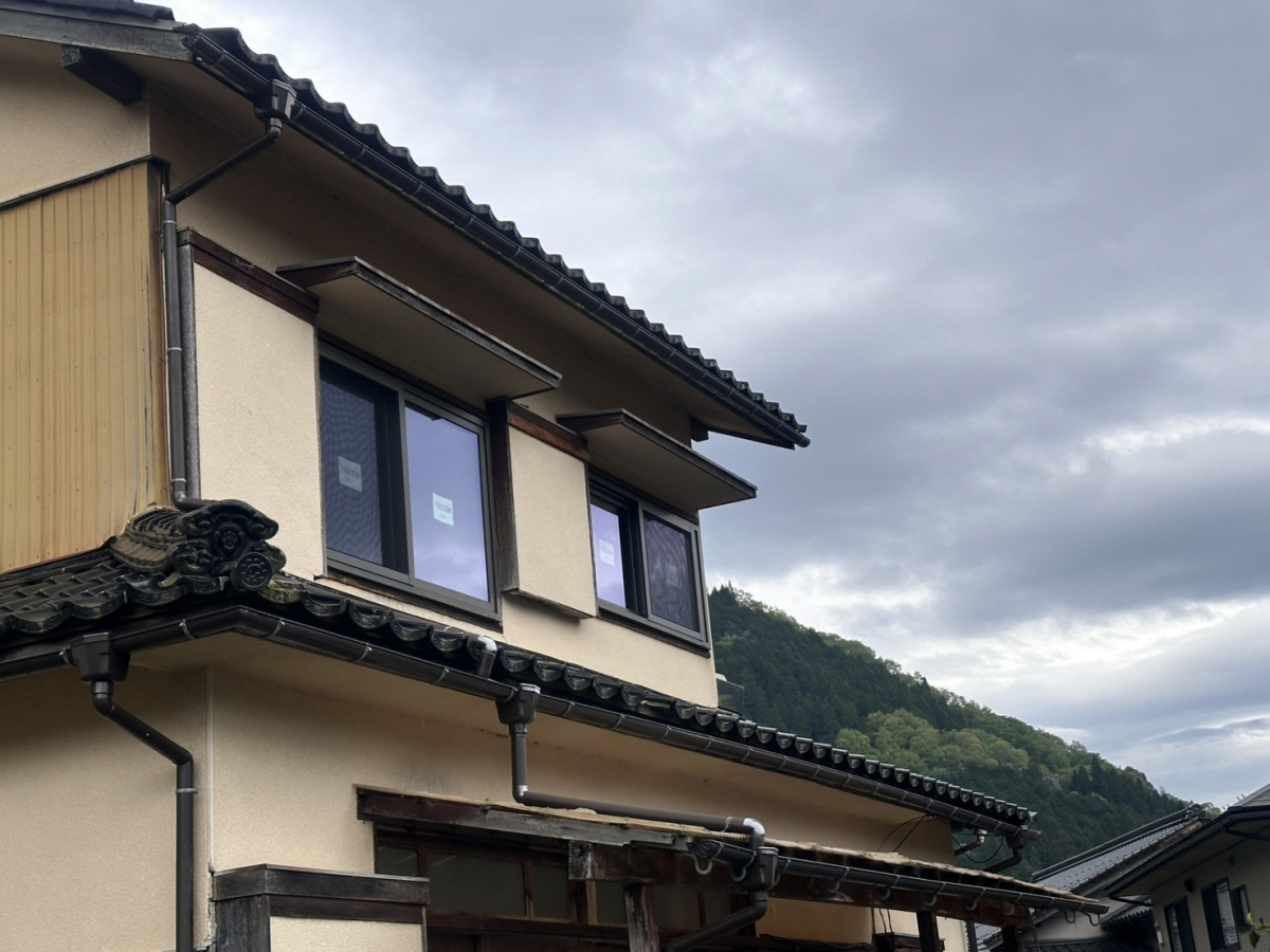 八鹿アルミ 福知山店の先進的窓リノベを活用!【外窓交換】の施工後の写真1
