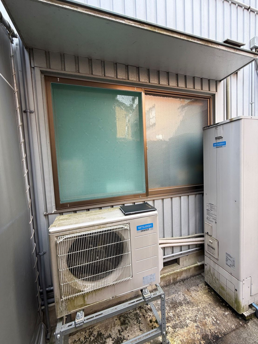 八鹿アルミ 福知山店の台風に備えたいならコレ!【雨戸の設置】の施工前の写真1