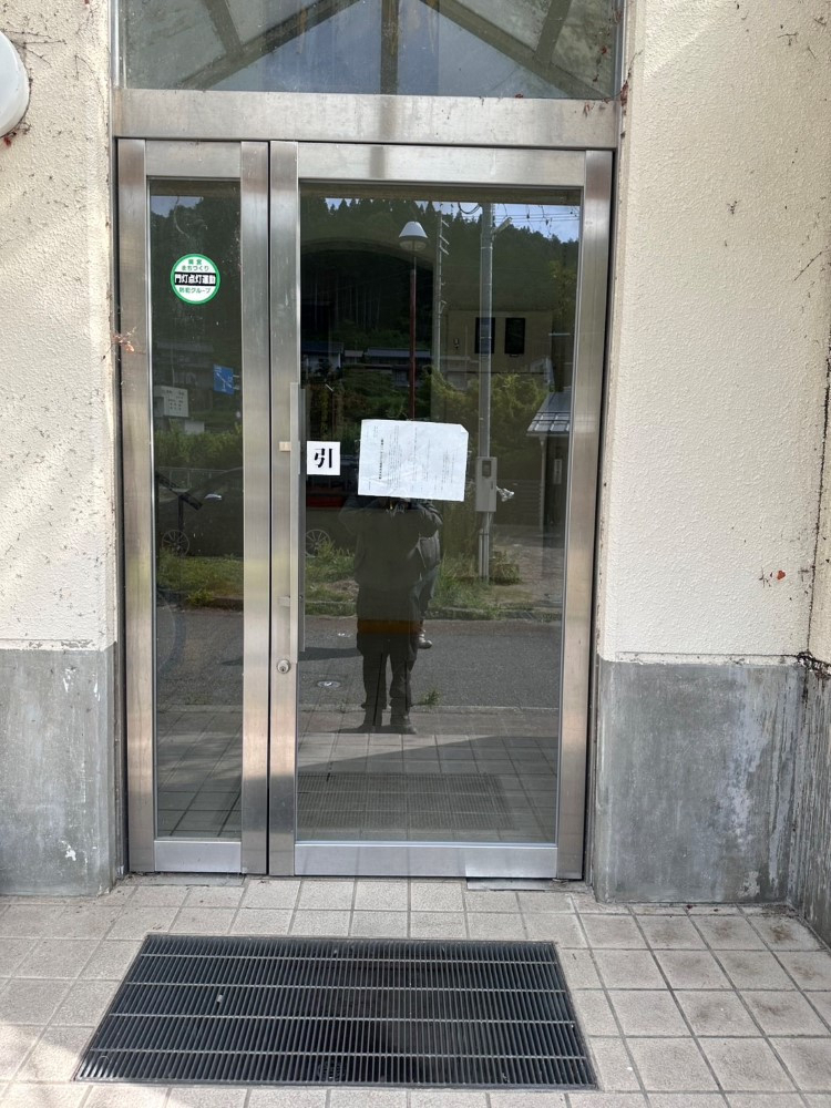八鹿アルミ 福知山店の急なガラスの割れ・ヒビお任せください!【ガラス交換】の施工後の写真1