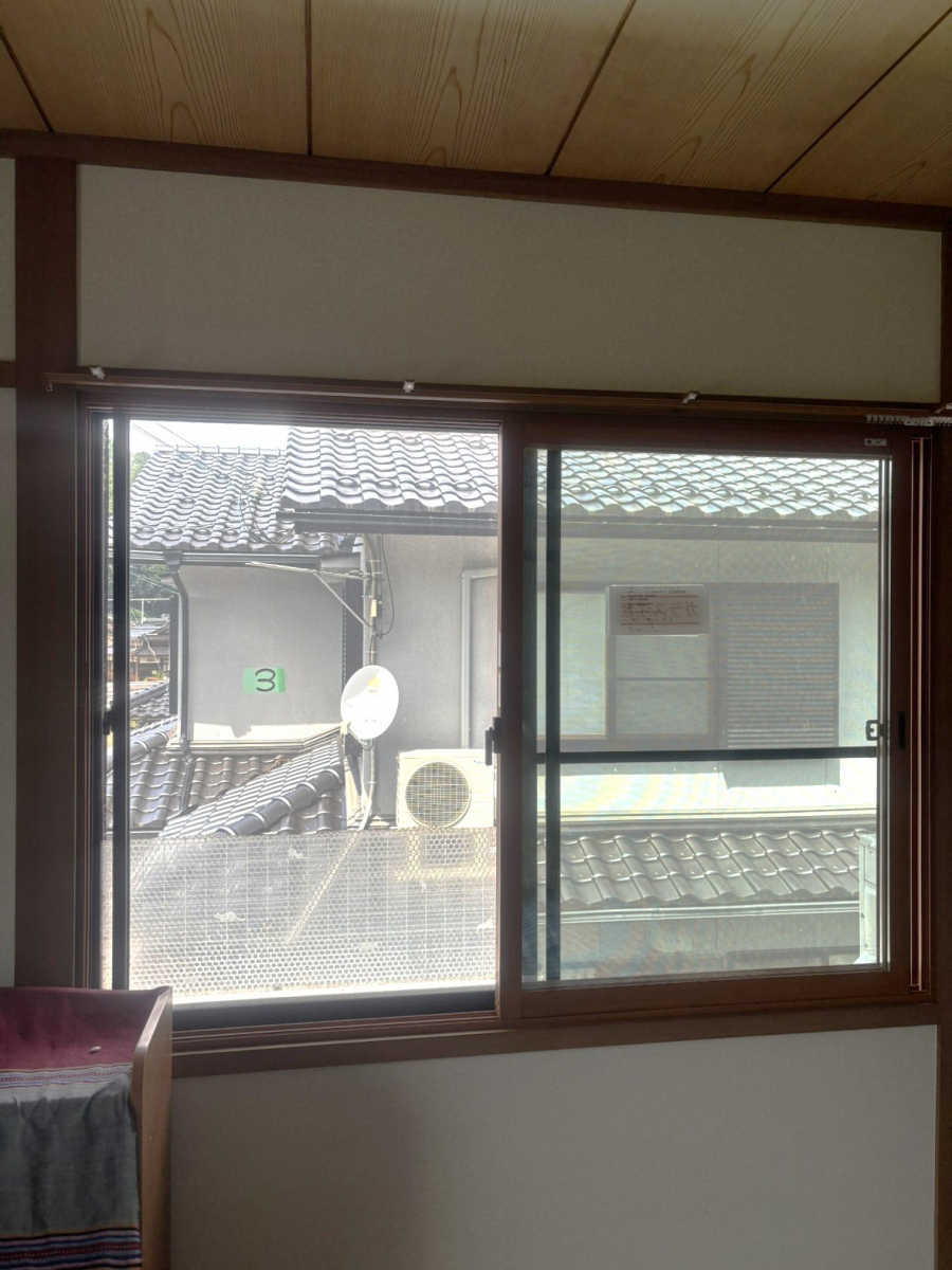 八鹿アルミ 福知山店の暑さ対策にも効果的!【二重窓の設置】の施工後の写真1
