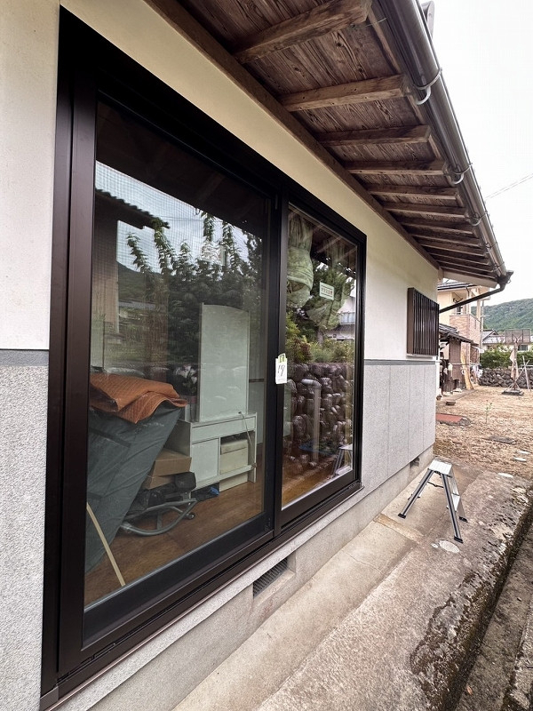 八鹿アルミ 福知山店の手軽に【外窓交換】✨の施工後の写真1