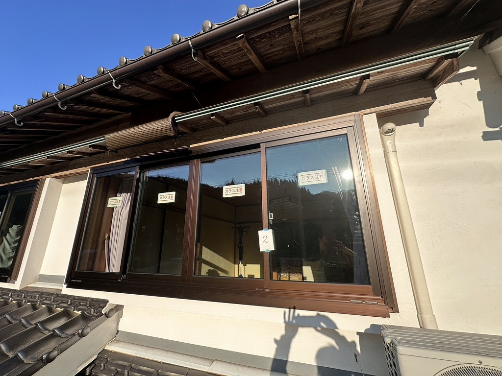 八鹿アルミ 福知山店の【外窓交換】で断熱・結露・防音・窓のすべり全て解決!の施工後の写真1