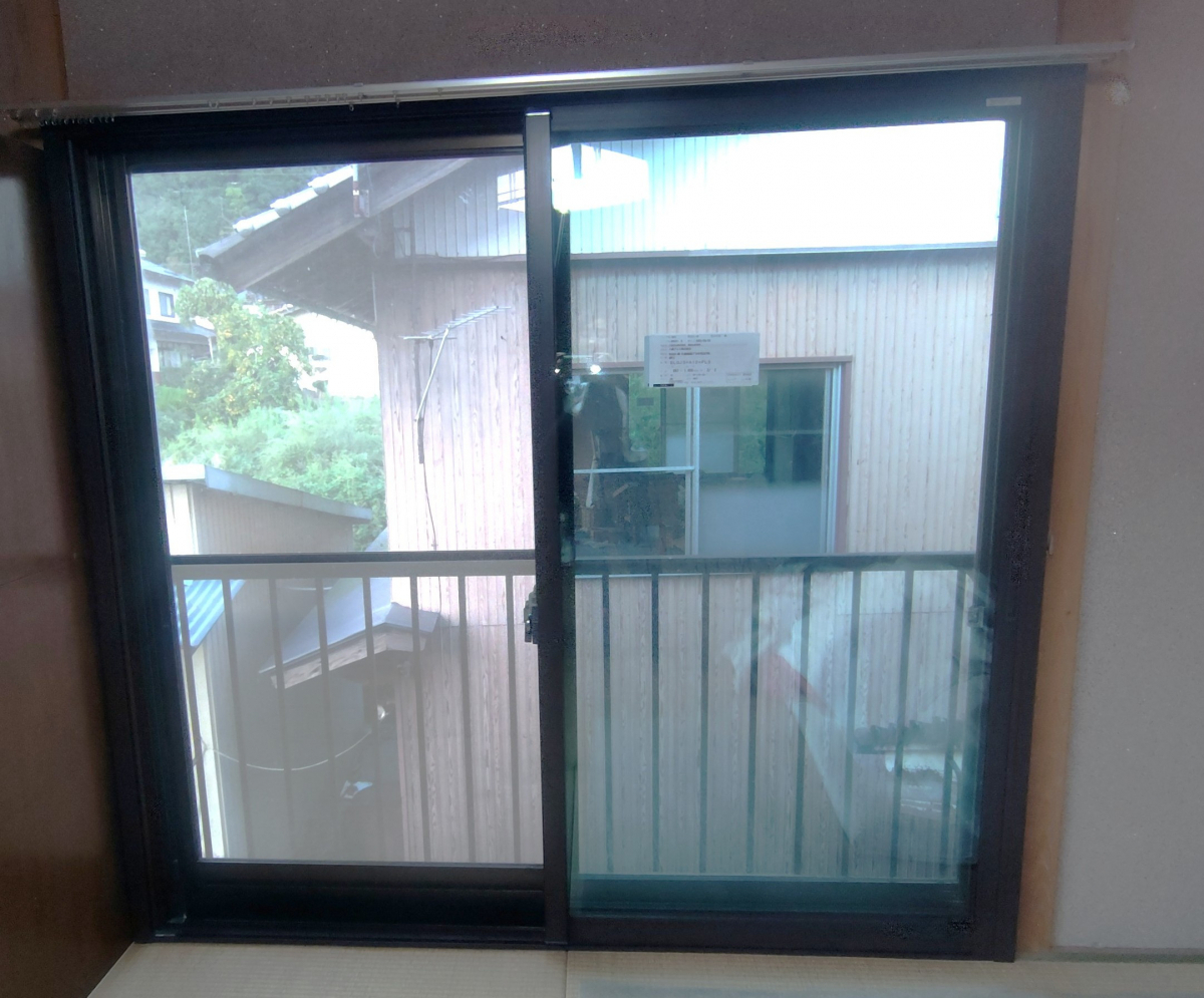 八鹿アルミ 福知山店の光熱費のムダ、まだ続けますか？【内窓設置】で叶える省エネ＆快適生活🏠🍂の施工後の写真1